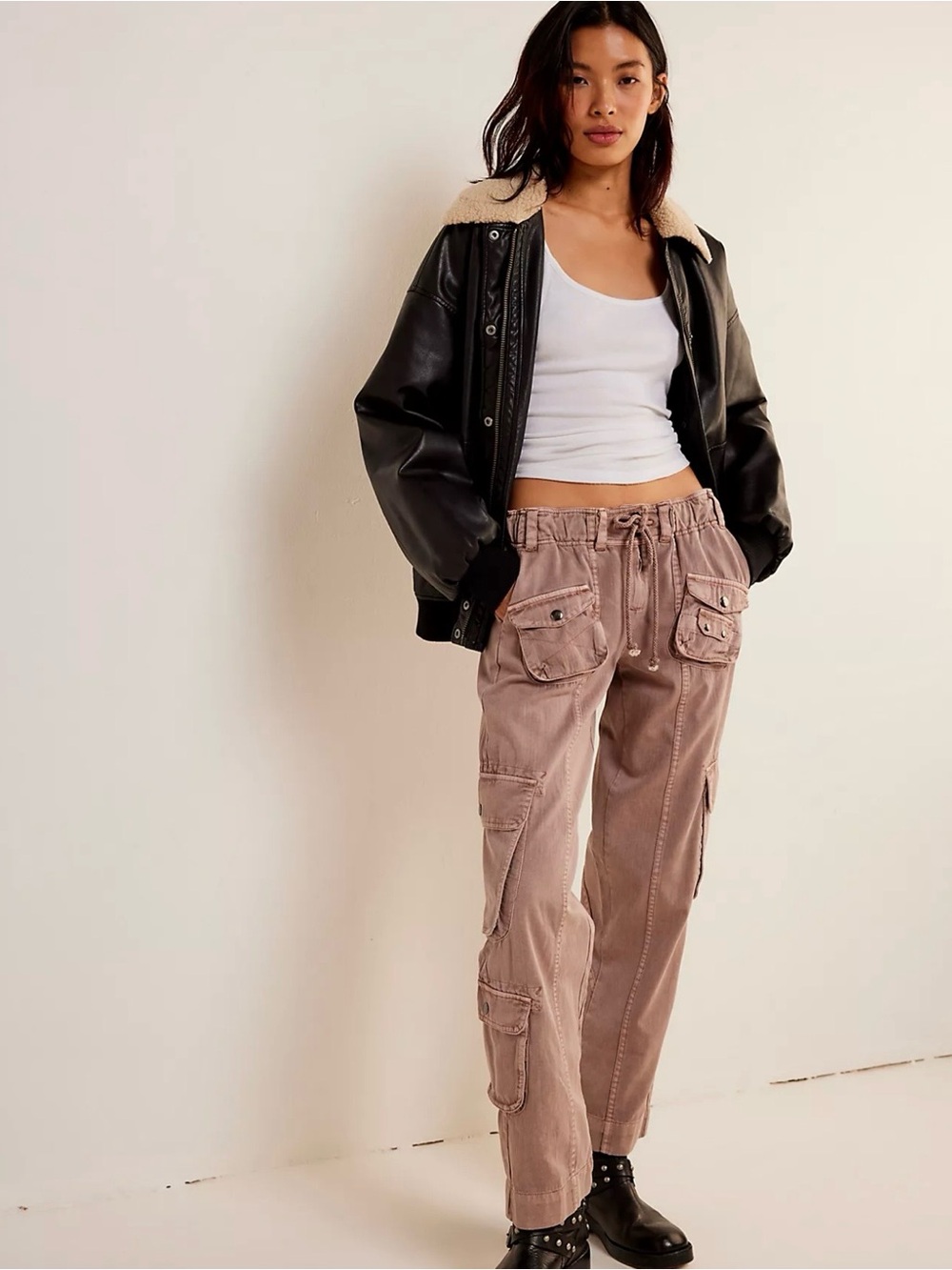FREE PEOPLE LIGHT BROWN TAHITI CARGO PANTS SIZE LARGE!!